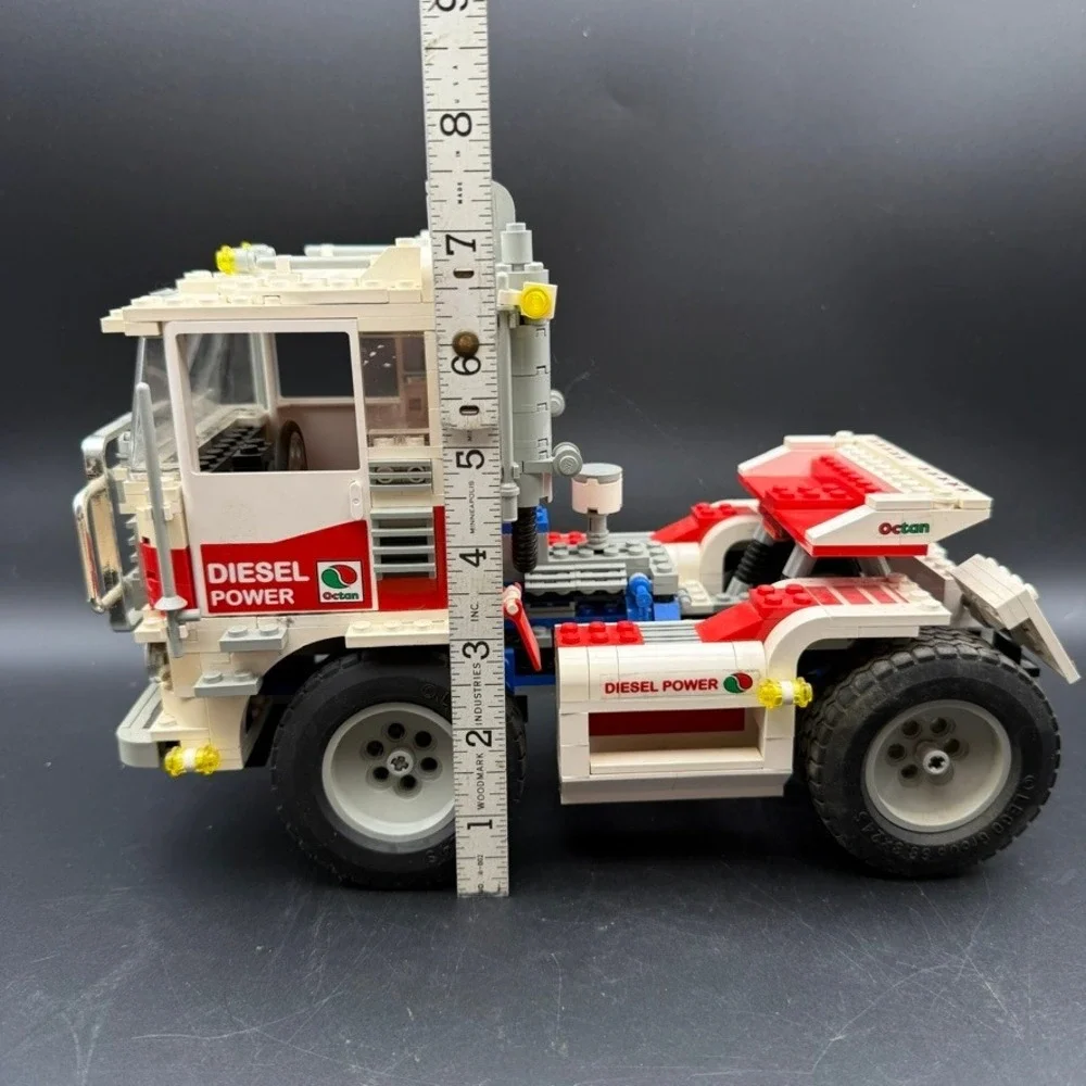 Vintage LEGO Model Team 5563 Racing Truck 1999 Large Octan Diesel Power 90s